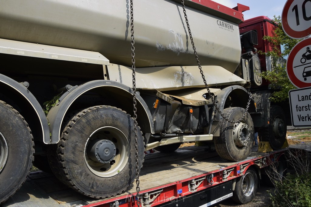 Schwerer VU LKW Zug Bergheim Kenten Koelnerstr P568.JPG - Miklos Laubert